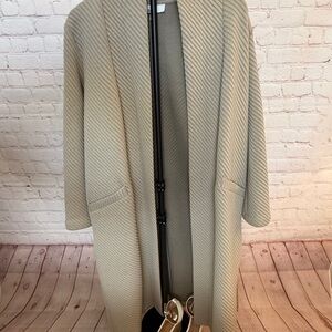 DR2 Women's Beige Cardigan Sweater